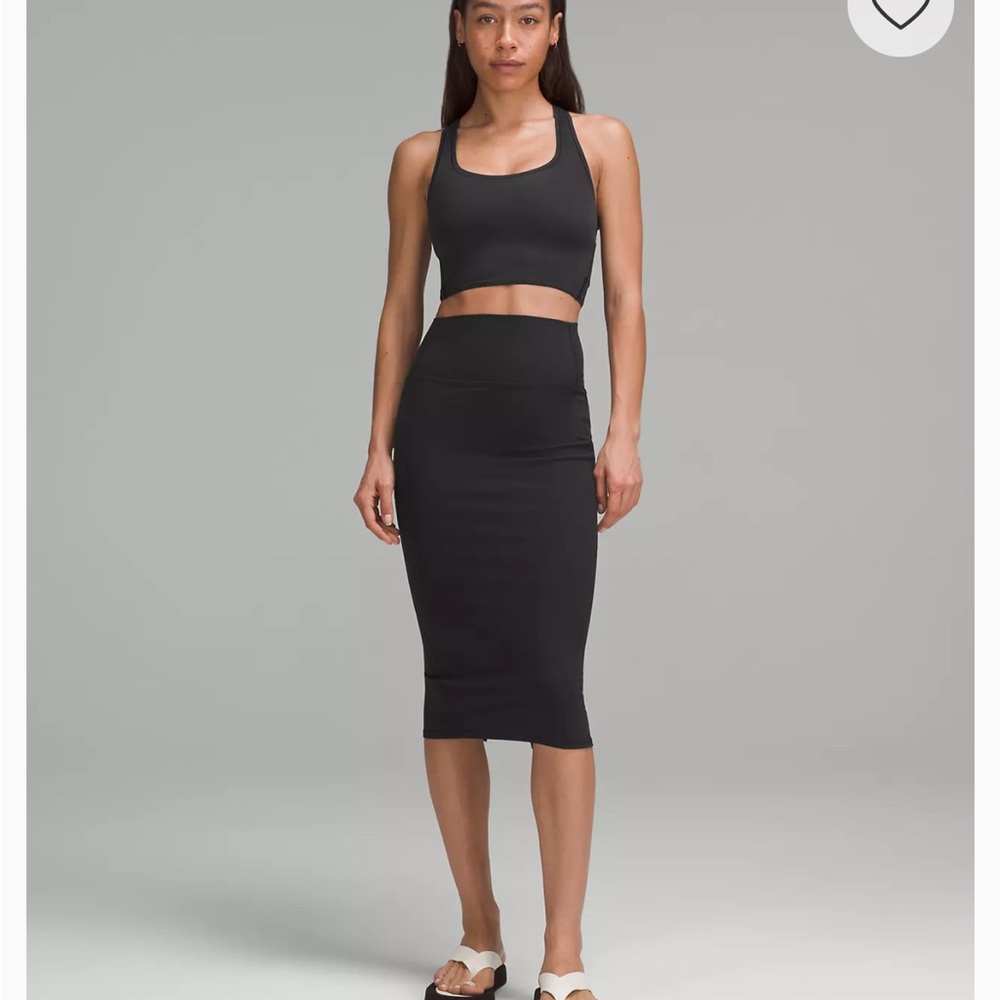 Lululemon Nulu Slim-Fit High-Rise Skirt size 8 black NWT